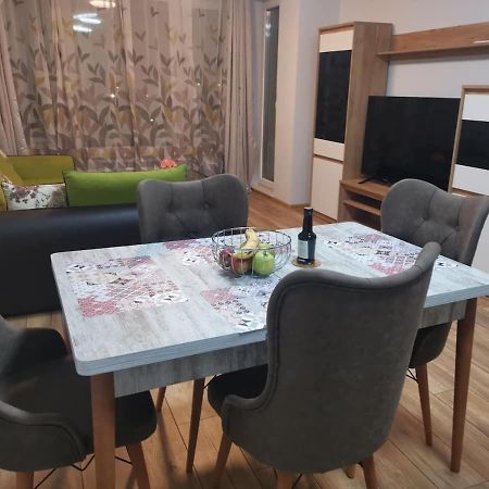 New Apartment Near City Center With Free Parking 소피아 외부 사진