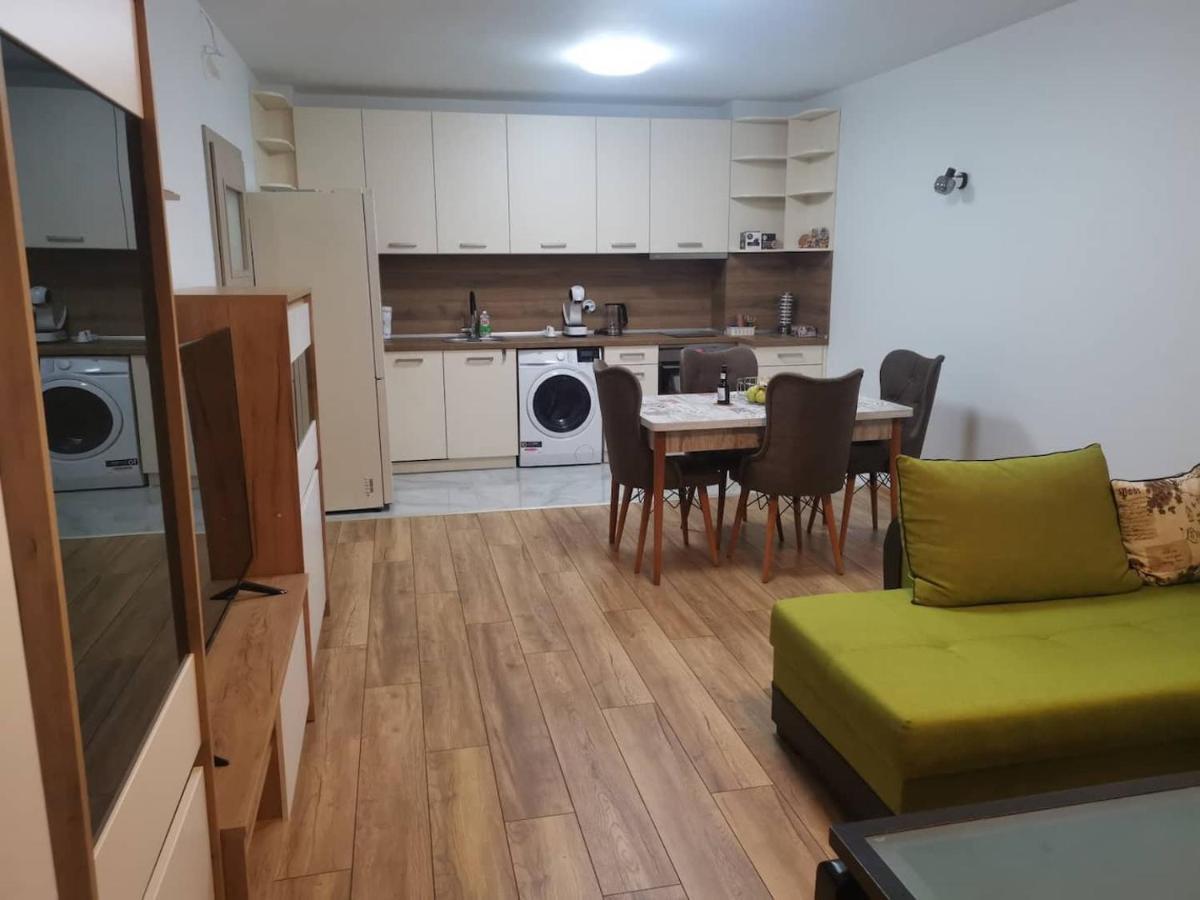 New Apartment Near City Center With Free Parking 소피아 외부 사진